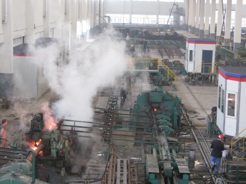 楚雄无缝钢管厂家生产车间