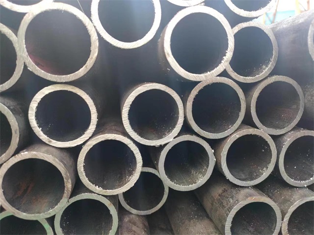 楚雄10#结构用无缝钢管